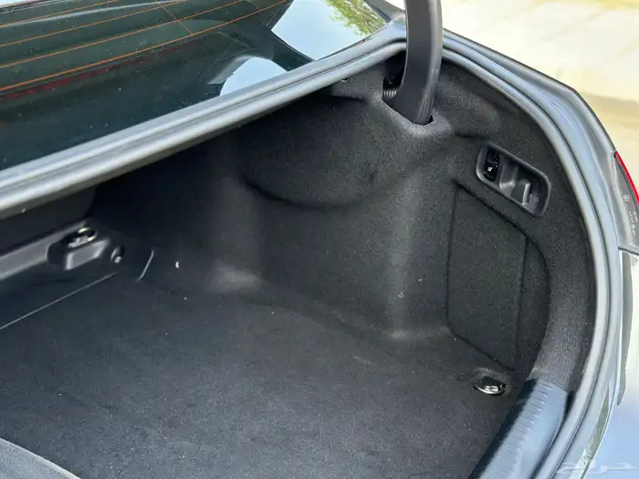 مرسيدس C300 2022 47