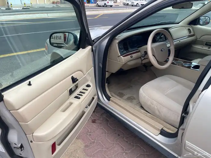 فورد كراون فكتوريا 2012 سعودي 11