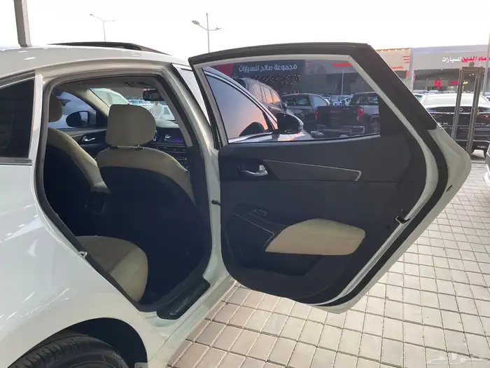 كيا كادينزا 2021 سقف بانوراما داخلي بيج ( بنزين) 2.5L 23