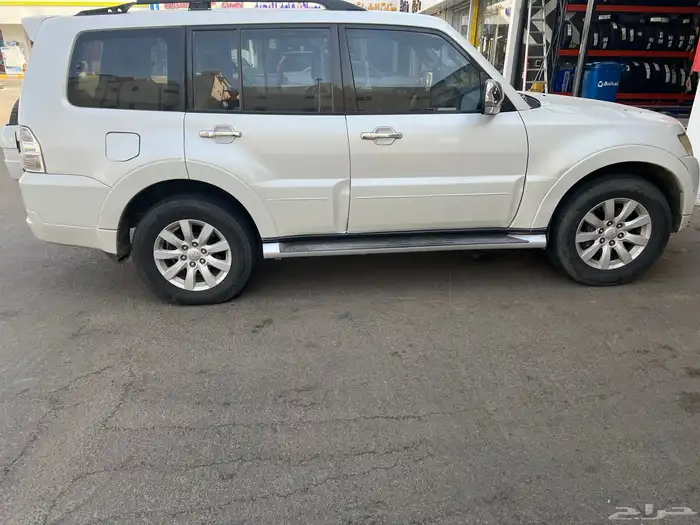 ميتسوبيشي باجيرو 2011 1