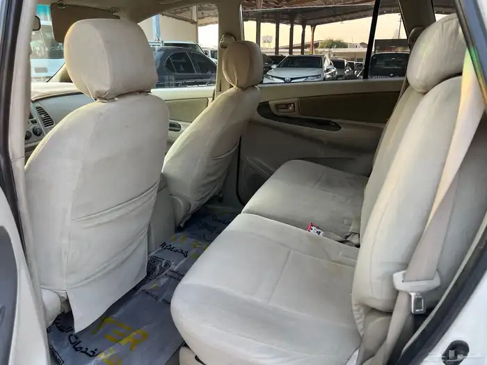 تويوتا انوفا 2013 اتوماتيك 8