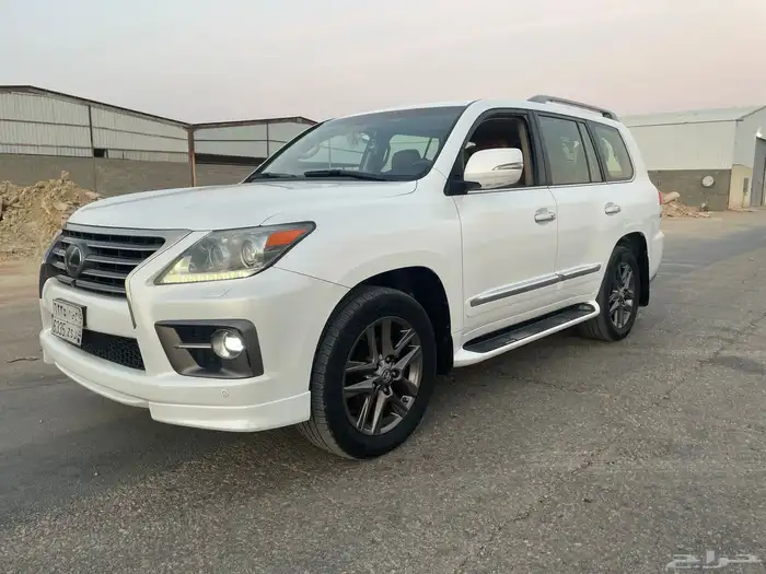 جيب لكزس 2014 1