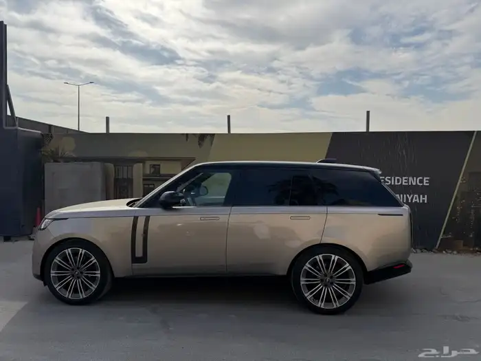 رنج روفر 2025 ماشي 5000 3