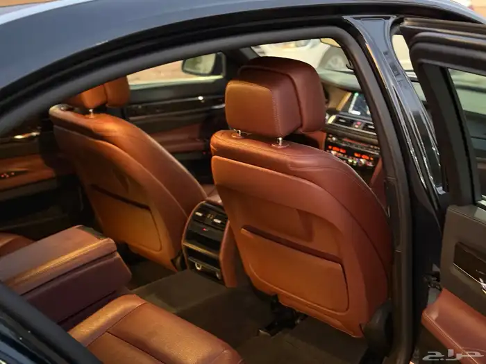 بي ام دبليو 2015 730Li 13