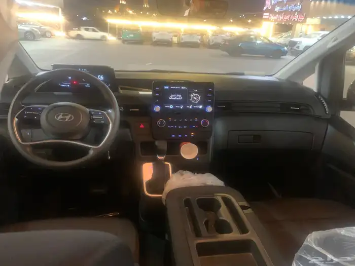 هيونداي ستاريا 5