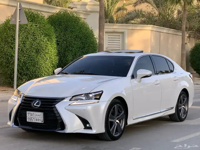 لكزس GS300 موديل 2018 بحالة الوكاله ممشى 26 الف 24