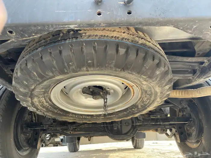 للبيع لاندكروزر 1991 ( مخزن ماشي 26 الف ) 5