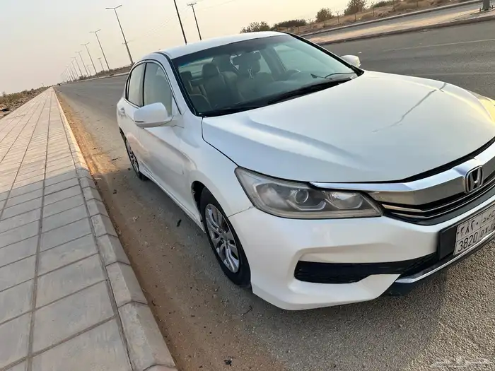 للبيع هوندا اكورد 6