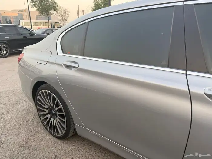 بي ام دبليو 730 4 سلندر جدا  فخم و اقتصادي 6