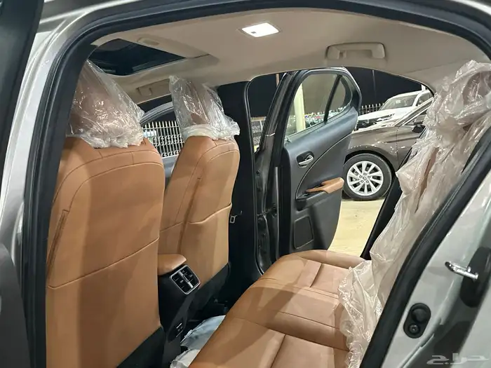 لكزس UX موديل 2021 سعودي بحالة الوكالة 30