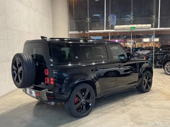 لاندروفر Defender 110 X موديل 2023م (وارد الناغي) 6