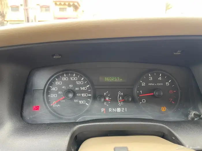 فورد كراون فكتوريا 2012 سعودي 15