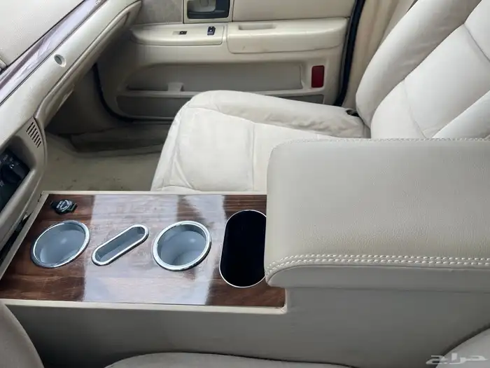 فورد كراون فكتوريا 2012 سعودي 17