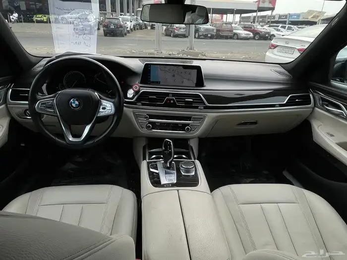 بي ام دبليو 730il 2019 مخزن 7