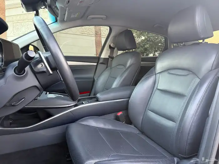 ازيرا 2022 ستة سلندر نظيفة جدا 9