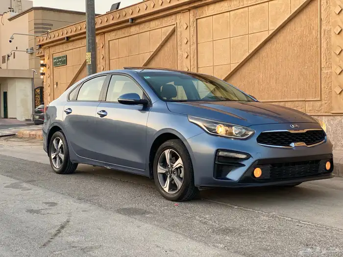 كيا سيراتو 2021 فل كامل نظيف للبيع 4