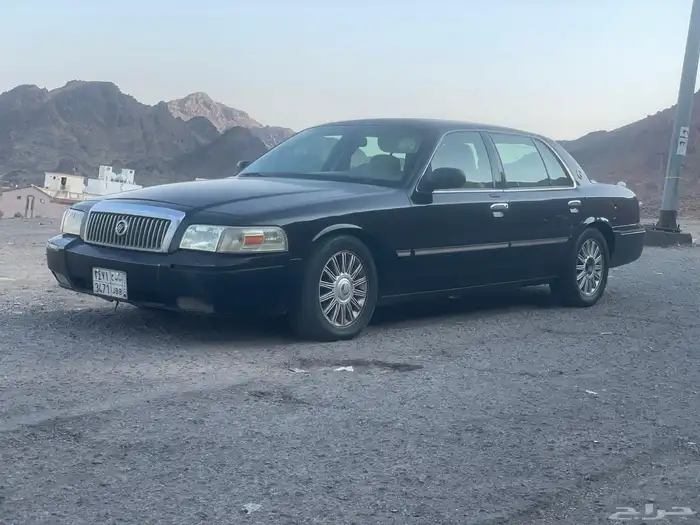 للبيع جراند ماركيز طويل ممشى قليل 2010 م 0