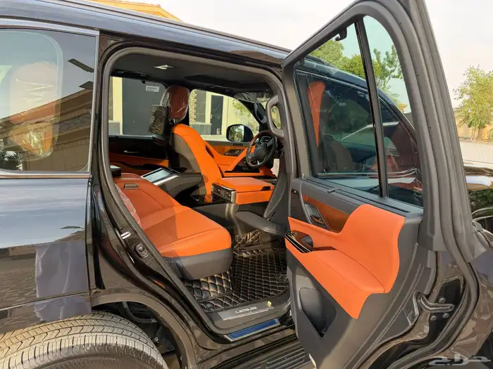 لكزس VIP - LX600 بلاك اديشن موديل 2023 بريمي 26
