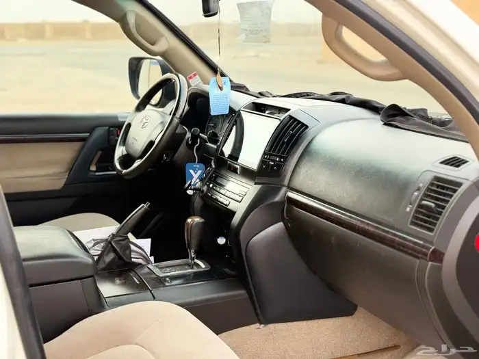 لاند كروزر 2010 شرط عبداللطيف 15