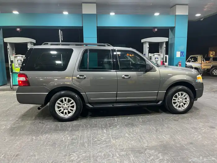 فورد اكسبيدشن عادي بدون دبل 5