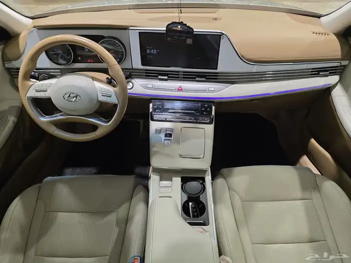 هونداي ازيرا ميد موديل 2023 بحاله ممتازه 16