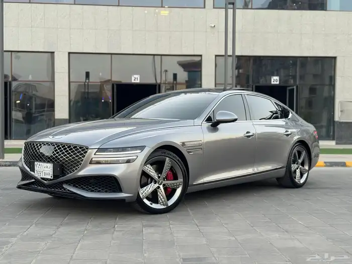 للبيع جينسس g80 رويال سبورت أعلى فئة 6