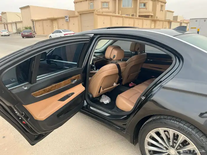 بي ام دبليو 2011 7