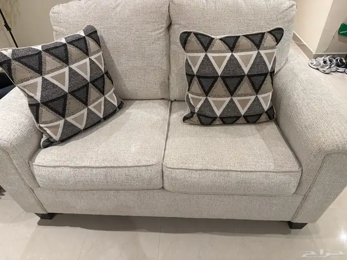 كنب اشلي - تقريبا جديد 1