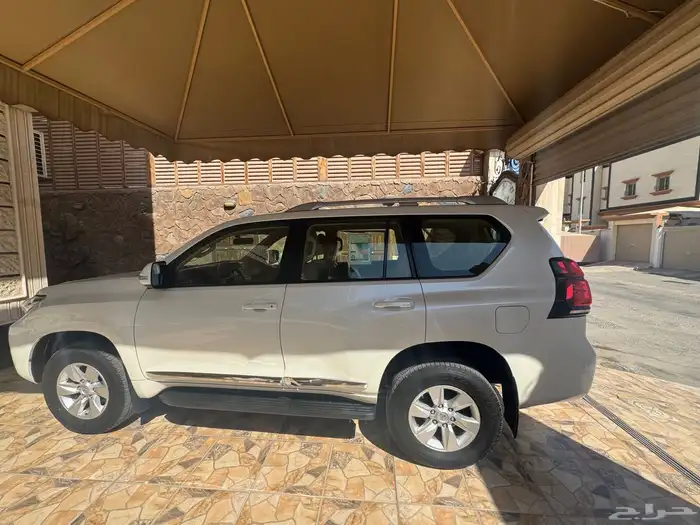 برادو 2023 تشيكاته وكالة سعودي دبل 6سلندر 1