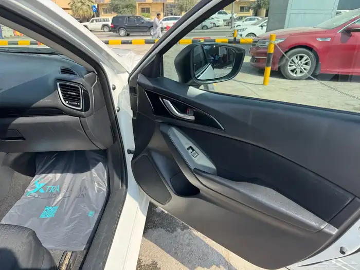 Mazda 3 2015 مازدا 12