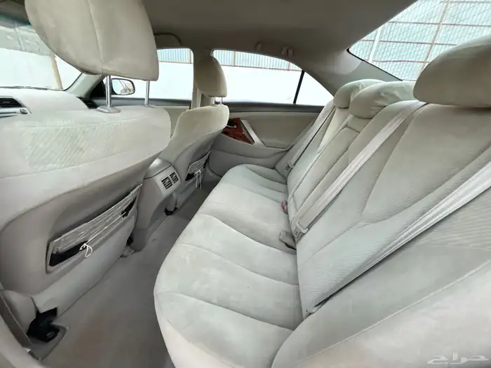 تايوتا كامري 2010 قير أتوماتيك GLX بدون فتحه 12