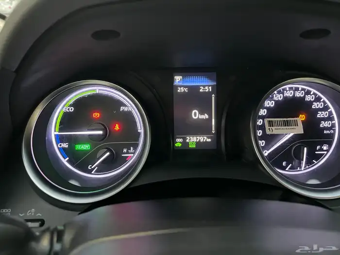 تويوتا كامري GLE هايبرد 15