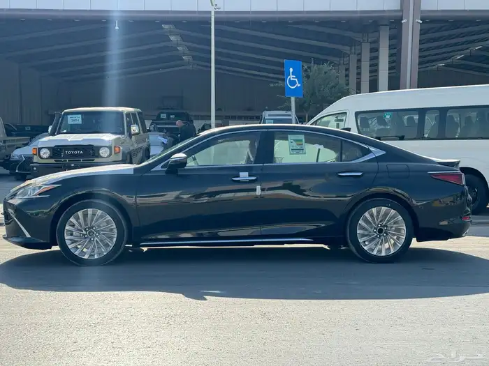 لكزس 2025 بريمي ES350 CC كاش واقساط 3
