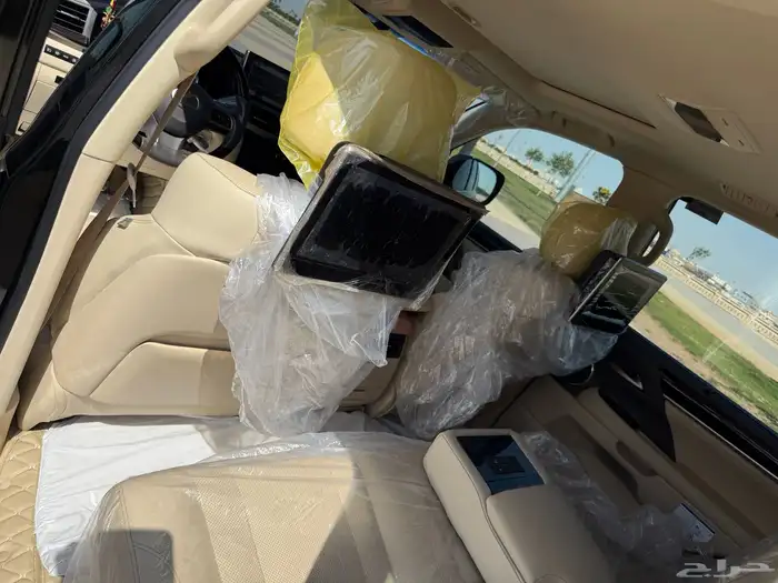 جيب لكزس 2020 فل كامل برجكتر نقط عمياء AD سعودي 17