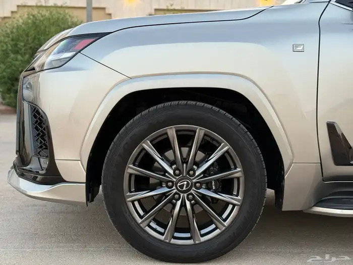 لكزس 2024 سعودي f سبورت 7