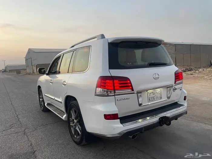 جيب لكزس 2014 3