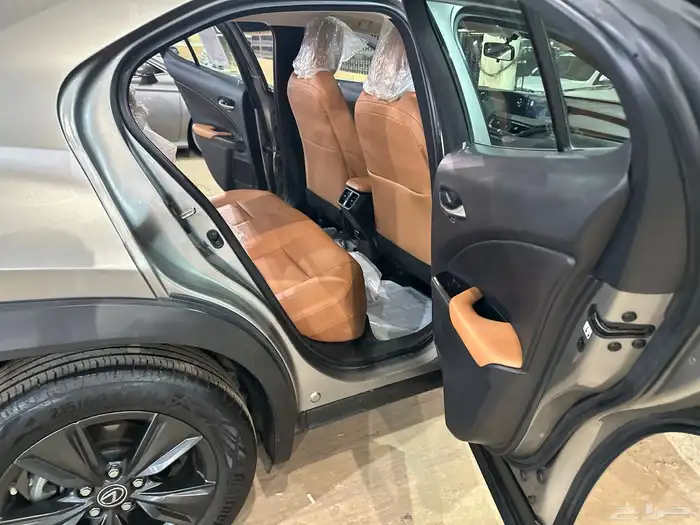 لكزس UX موديل 2021 سعودي بحالة الوكالة 15
