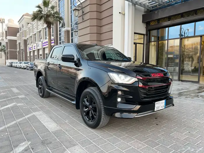 ايسوزو ديماكس GT 2024 شبه جديدة 1