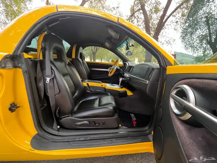 مخزن كشف ونيت بيك اب شيفرولية SSR موديل 2003 48