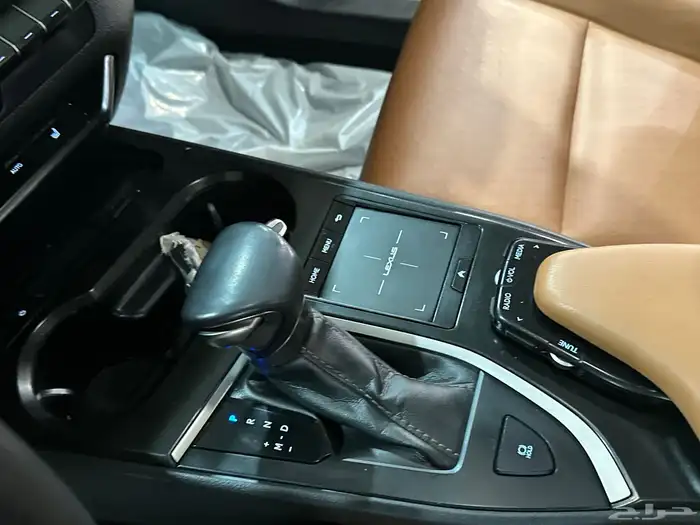 لكزس UX موديل 2021 سعودي بحالة الوكالة 38