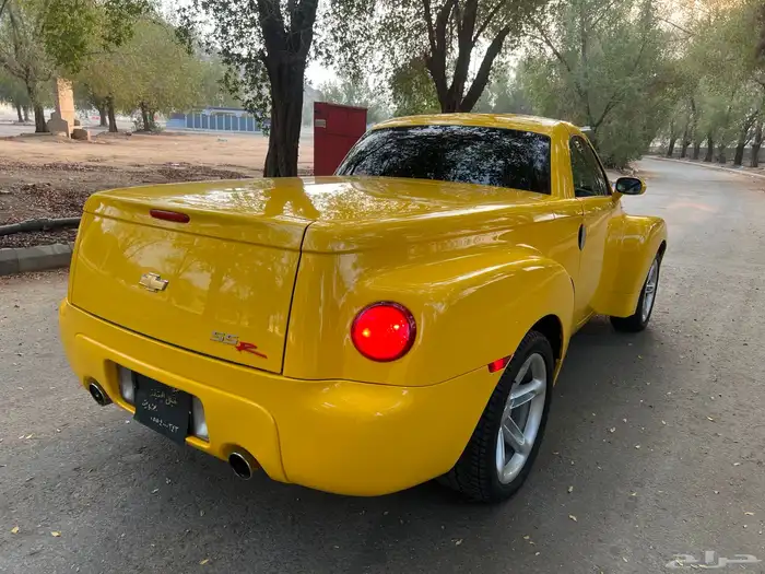 مخزن كشف ونيت بيك اب شيفرولية SSR موديل 2003 80