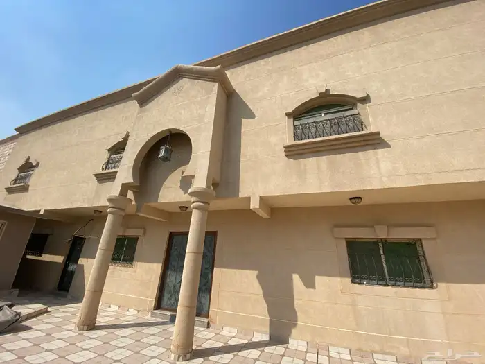 دور ارضي للايجار حي المنار ب 35 الف 0