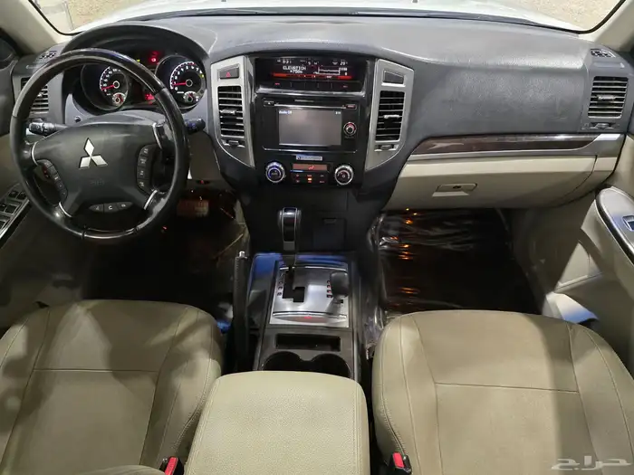 ميتسوبيشي باجيرو موديل 2016 بحالة ممتازة 10