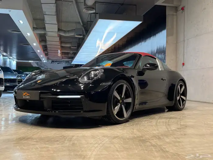 بورش Carrera Targa 4 موديل 2023م (وارد ساماكو) 4