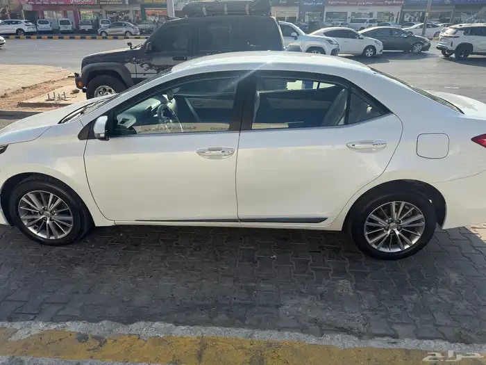 كورولا 2014 فل كامل ممشي 309 الف 3