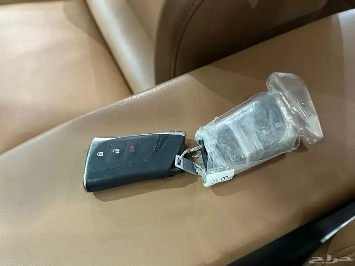 لكزس UX موديل 2021 سعودي بحالة الوكالة 39