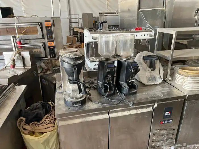 تصفية مستودع كامل تجهيزات مطابخ ومخابز وفنادق وكافيهات 3