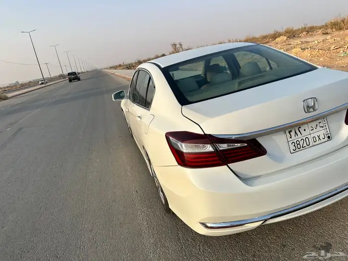 للبيع هوندا اكورد 1