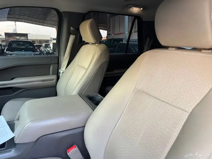 فورد اكسبيديشن 2018 بدون دبل 10