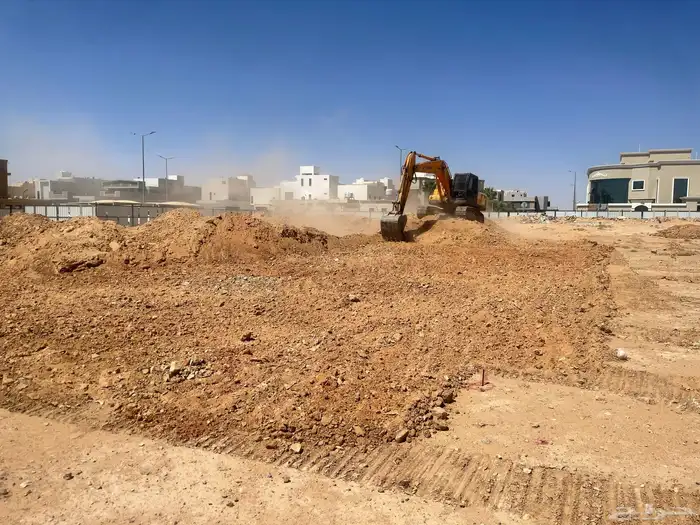 تاجير بوكلين بكلينات وترحيل مواد ناتج الحفر 3